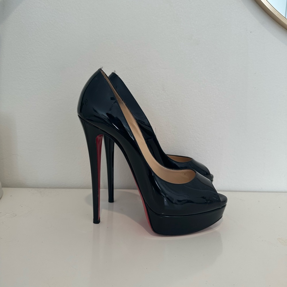 Discontinued style! These heels are extremely popular. Only worn a couple times.